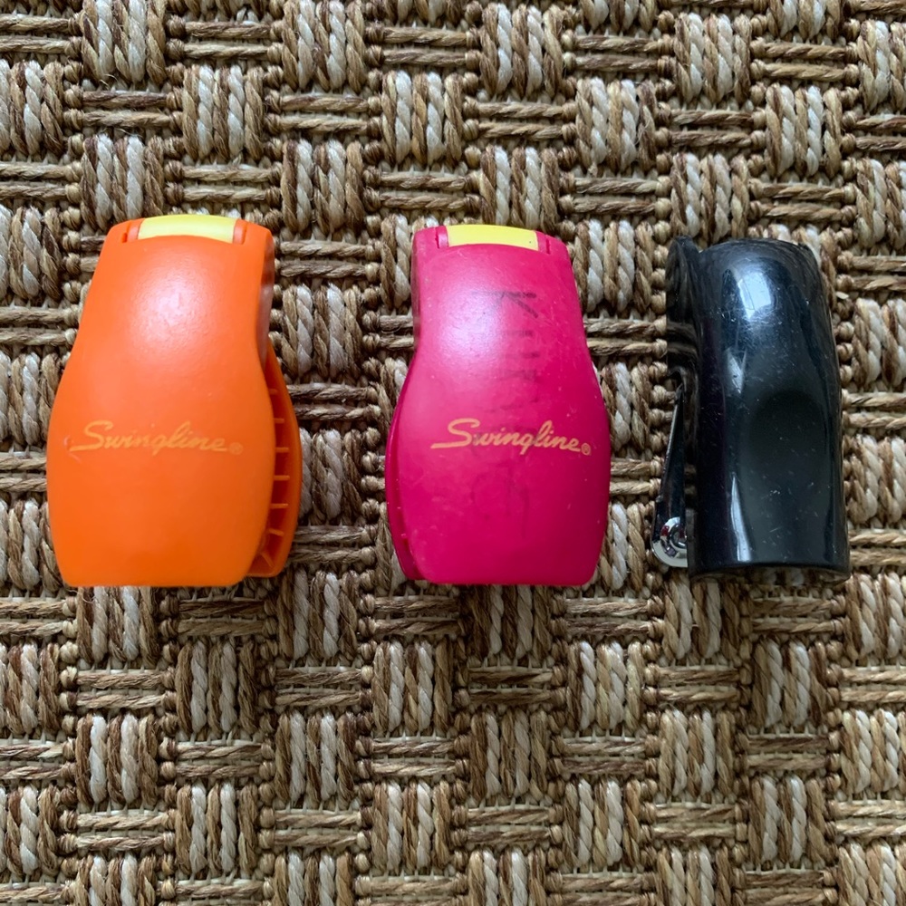 Preowned Lots of 2 Mini Swingline & 1 Boston Stapler ***Total of 3***